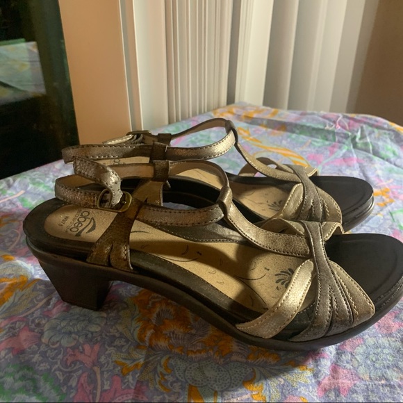 Abeo tan strappy sandals - Picture 7 of 9